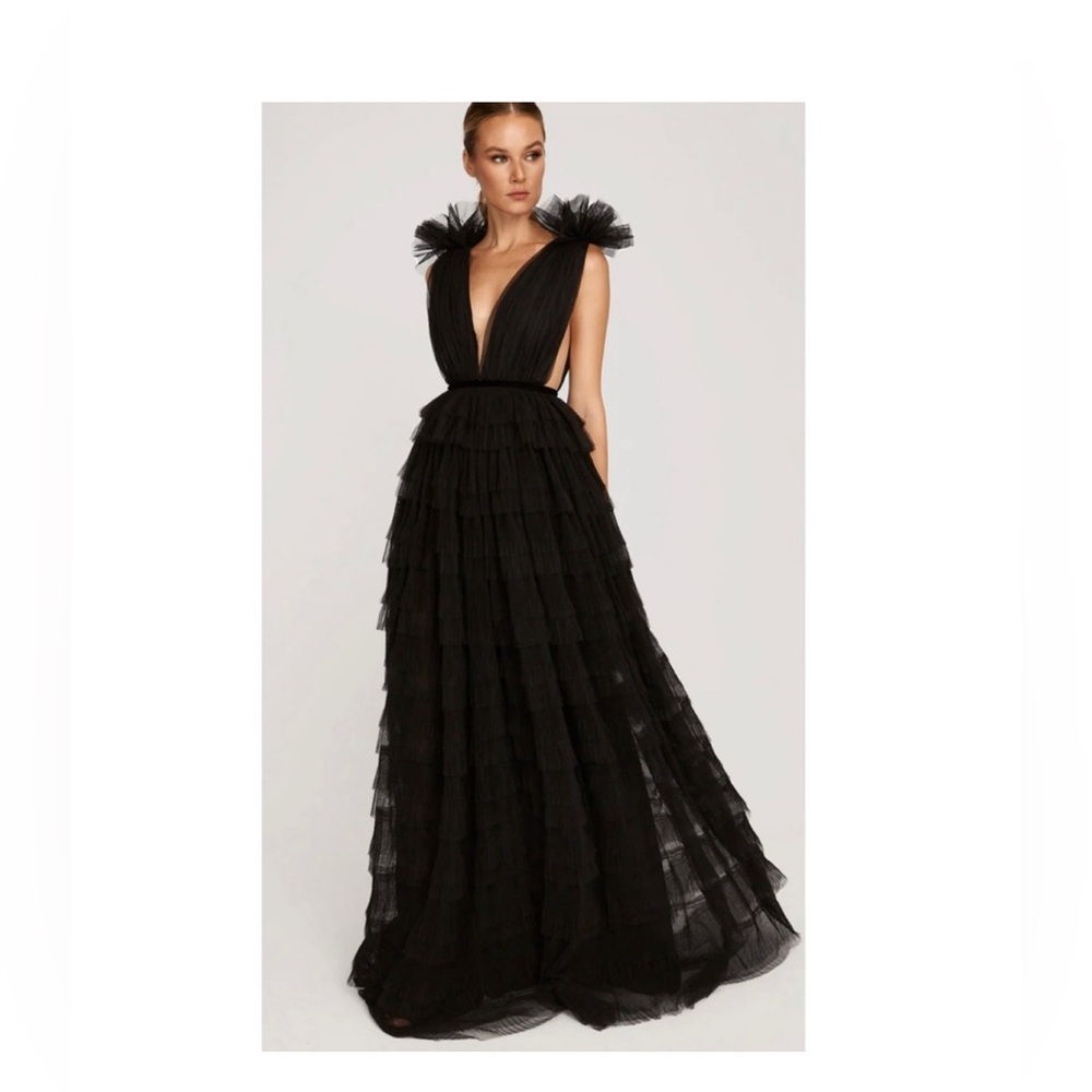 ISO Sau Lee Sabrina dress